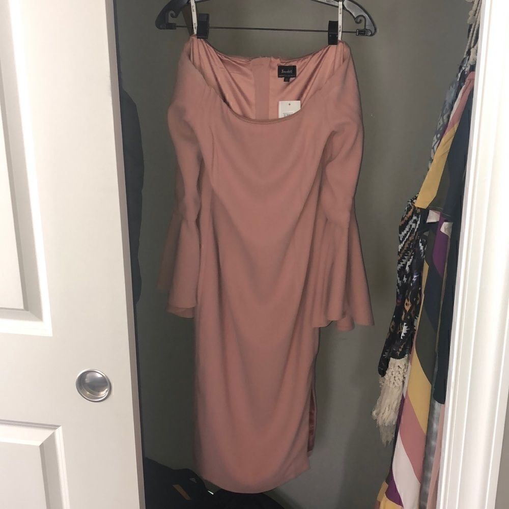 Bardot nude cocktail dress bell sleeves sz XS /4